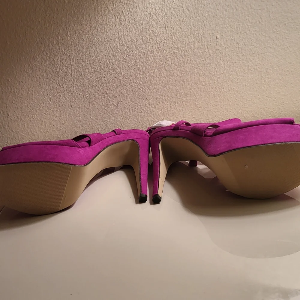 Madden girl high heels sandals fuschia size 9 new